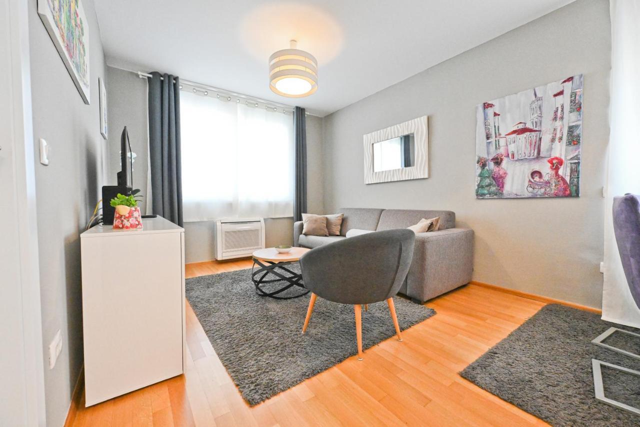 Apartman Zadar City Inn 2 & Free Private Parking Ngoại thất bức ảnh