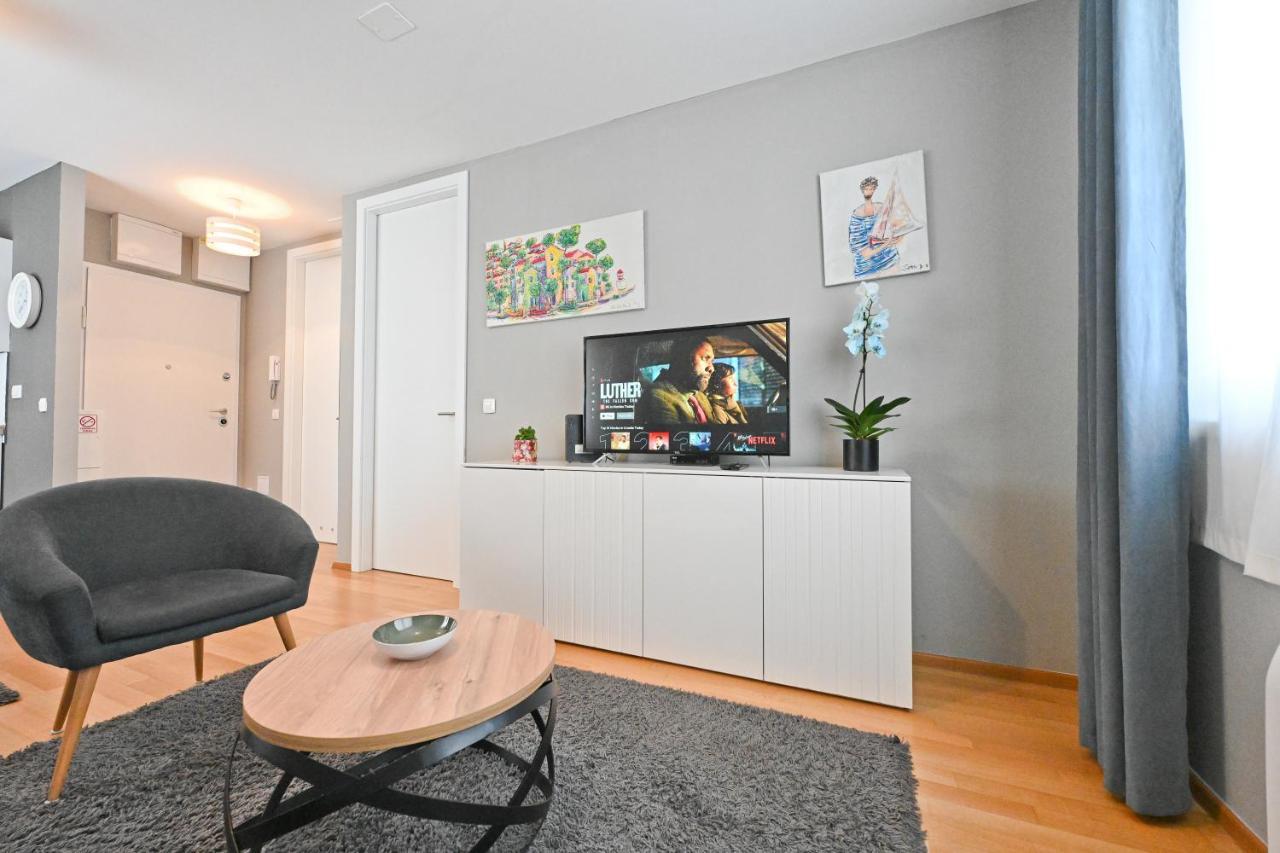 Apartman Zadar City Inn 2 & Free Private Parking Ngoại thất bức ảnh
